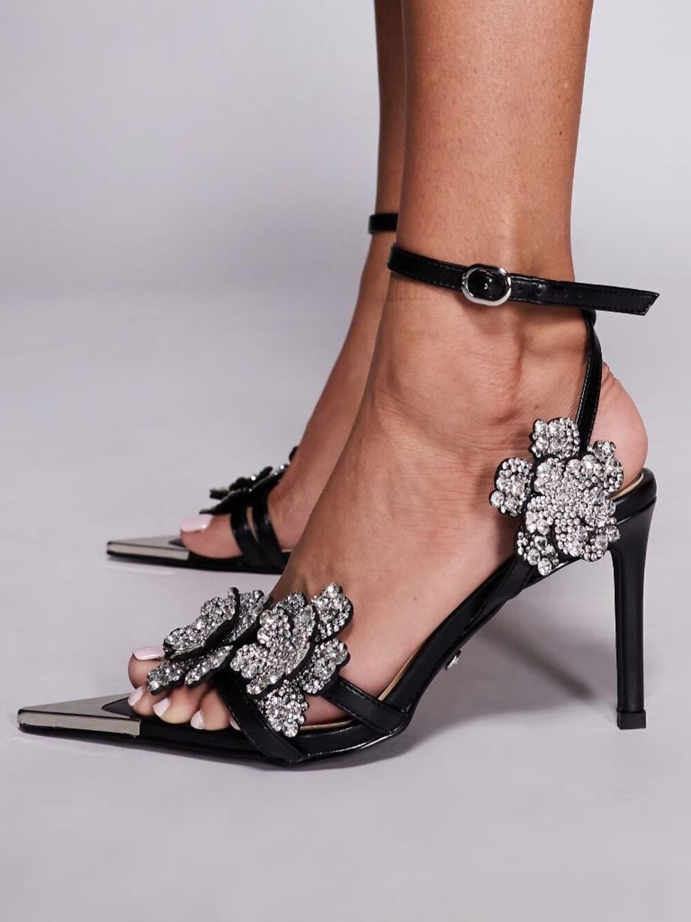 AZALEA WANG Njema Stiletto Heel SANDALS Size 8.5 Flower Rhinestone Black NEW